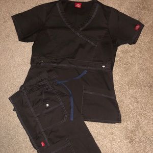 Dickies scrub set - Small
